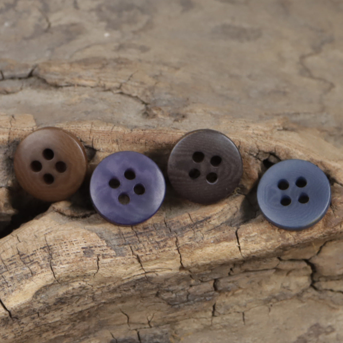 11.5mm Deep Purple Natural Fruit Buttons for Corduroy Shirts 40 Pack - Lots of Buttons