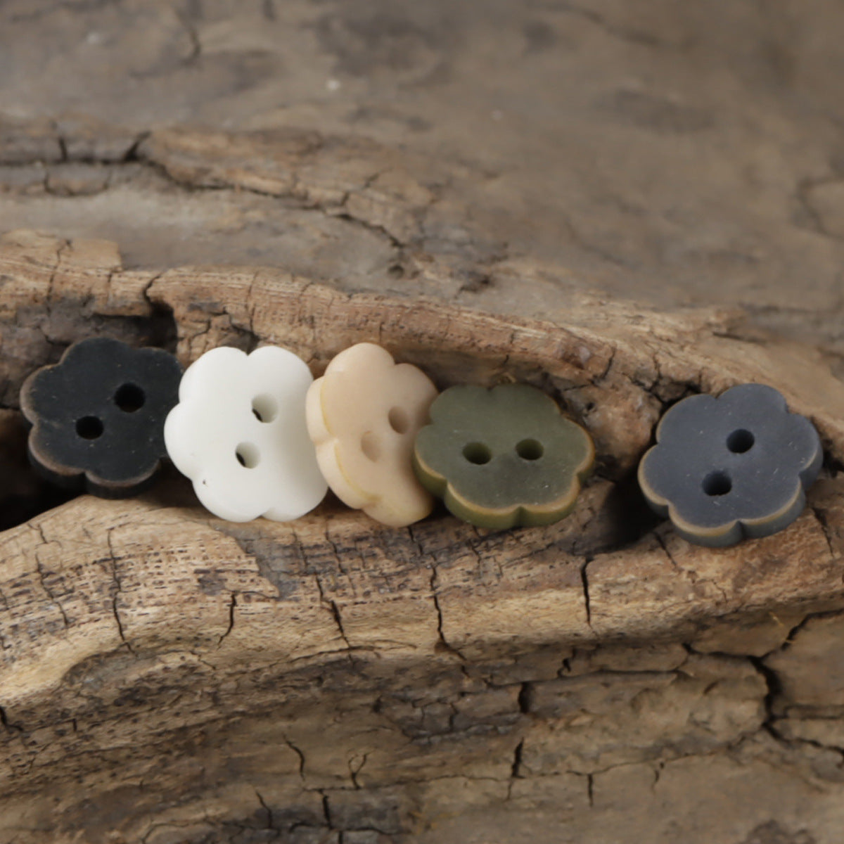 11.5mm Matte Floral Natural Tagut Nut Buttons for Kids 20pcs - Lots of Buttons