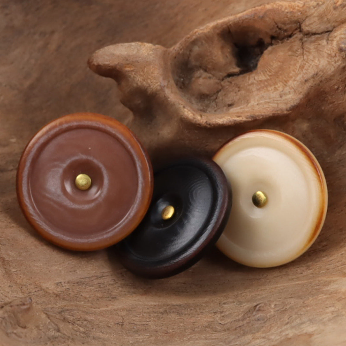 Burnt-Edge Natural Tagut Nut Buttons with Golden Shanks for Knitwear 10pcs - Lots of Buttons