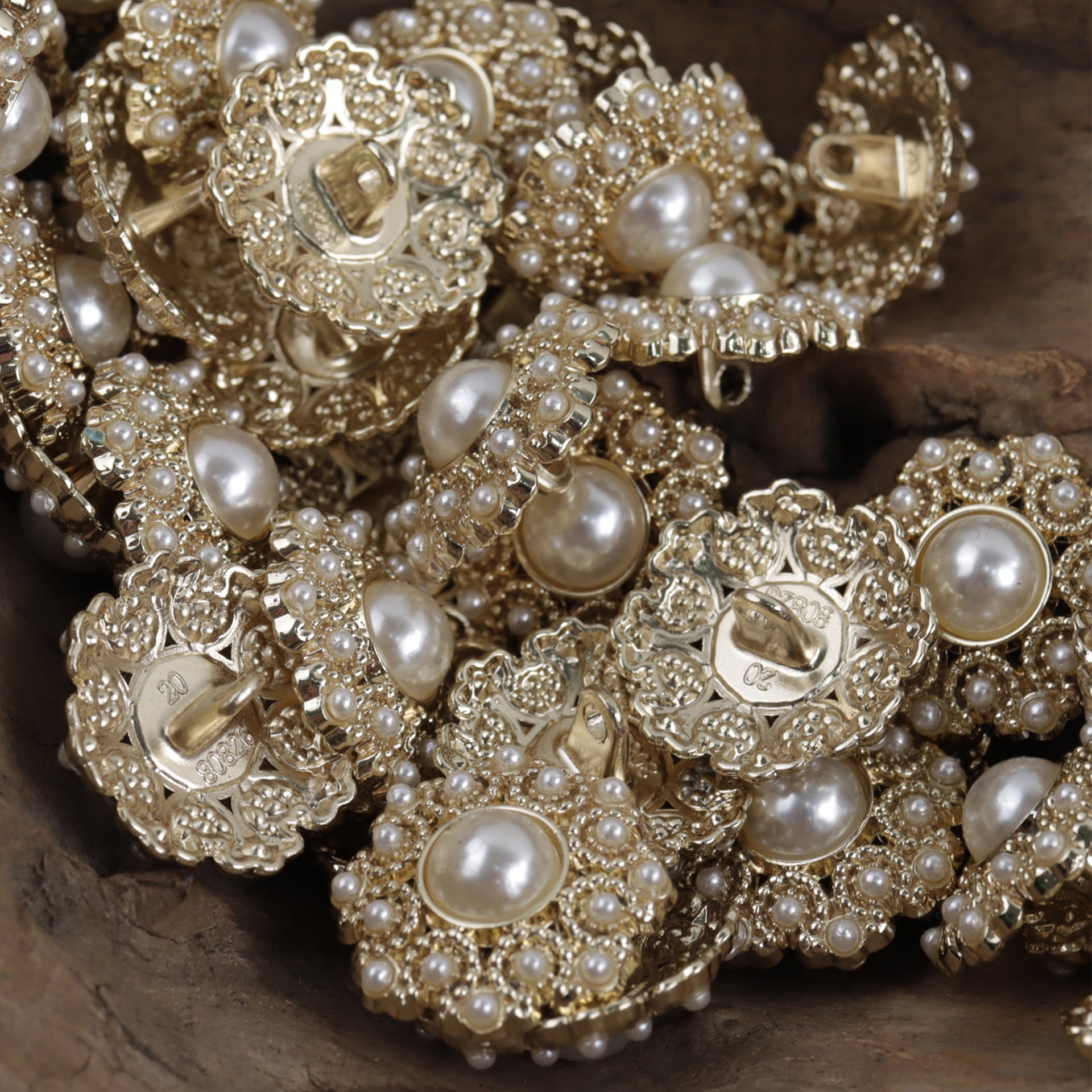 Gold Silver Pearl Metal Buttons for Luxury Skirts and Dresses 10pcs - Lots of Buttons