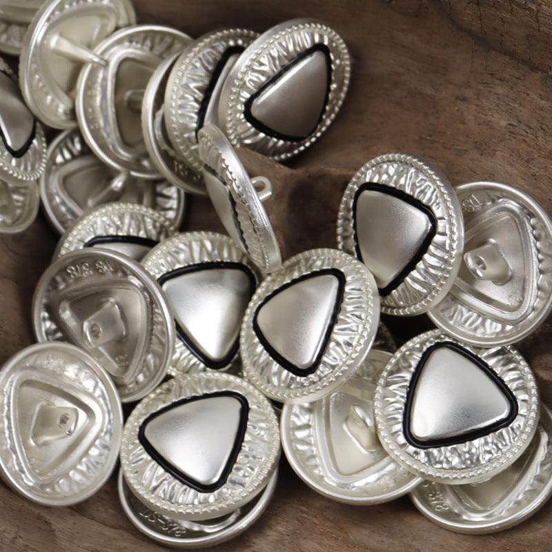 18mm 23mm Bronze Silver Triangle Pattern Metal Shank Buttons 10pcs - Lots of Buttons
