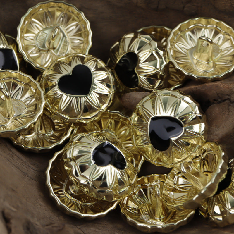 Round Gold Metal Shank Buttons Inlaid White and Black Heart Patterns 20pcs