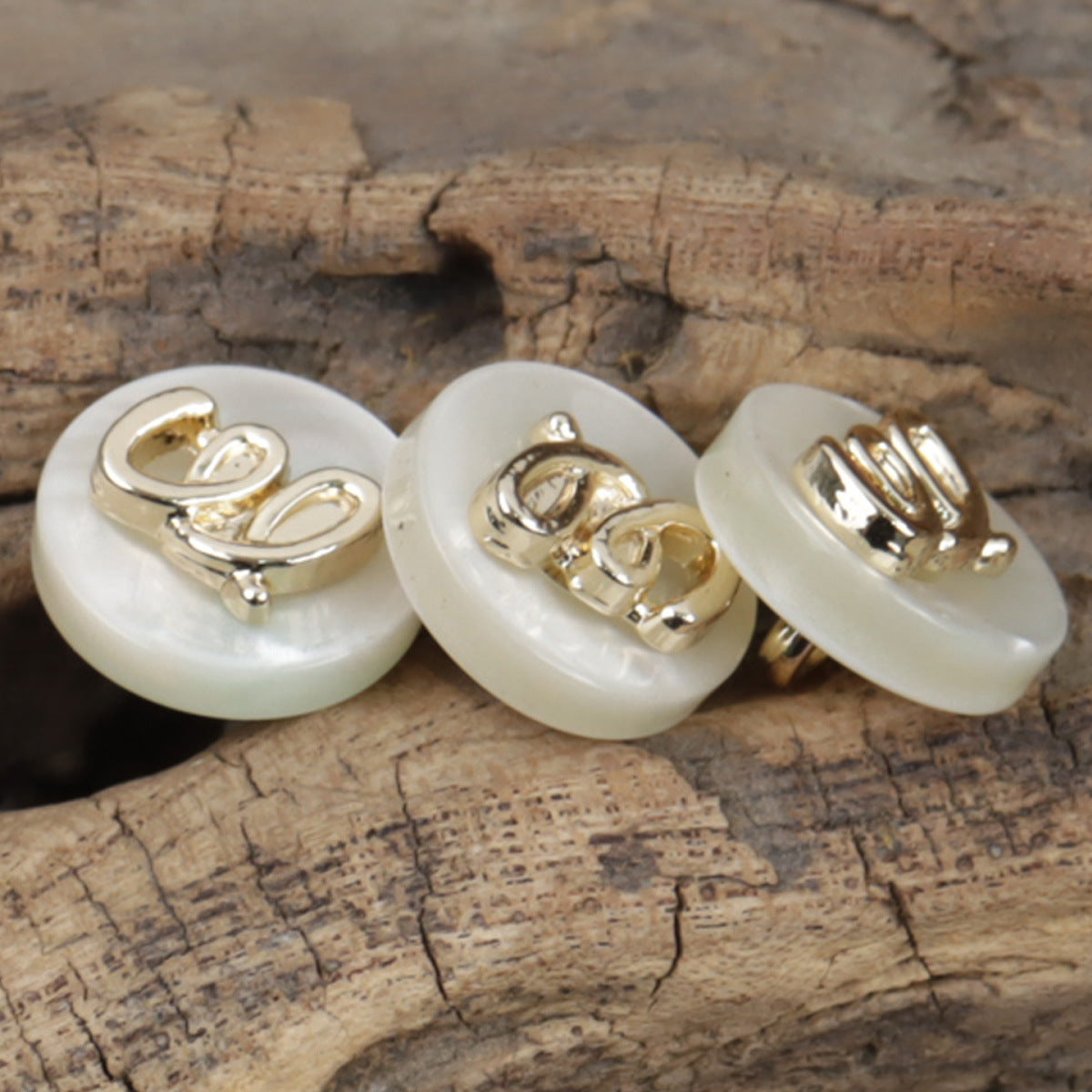 11.5mm Round Beige Decorative Resin Buttons with Metal Handle 20pcs - Lots of Buttons