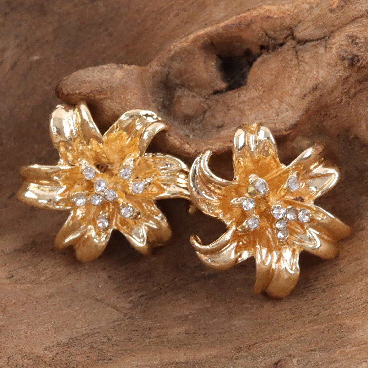Glittering Golden 3D Flower Metal Buttons with Crystal Accents,10pcs - Lots of Buttons