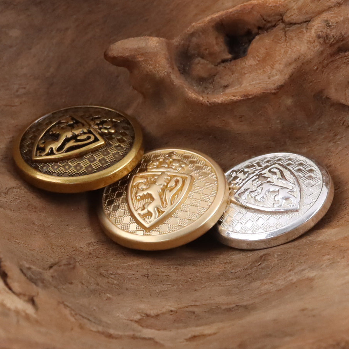 Lion Shield Crown Element Metal Buttons for College Style Suit 10pcs - Lots of Buttons