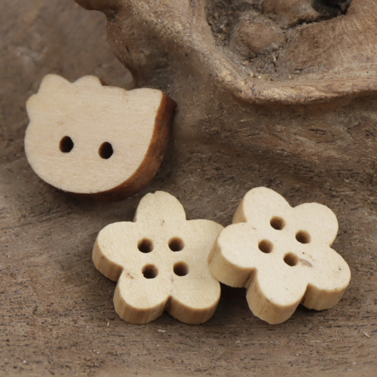 Cute Little Flower & Kitty Cat Wooden Buttons 30pcs - Lots of Buttons