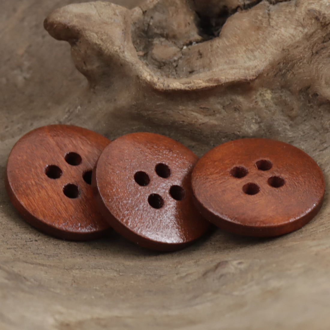 Dashed Circle Four-Hole Red Lacquered Wooden Buttons 100PCS - Lots of Buttons