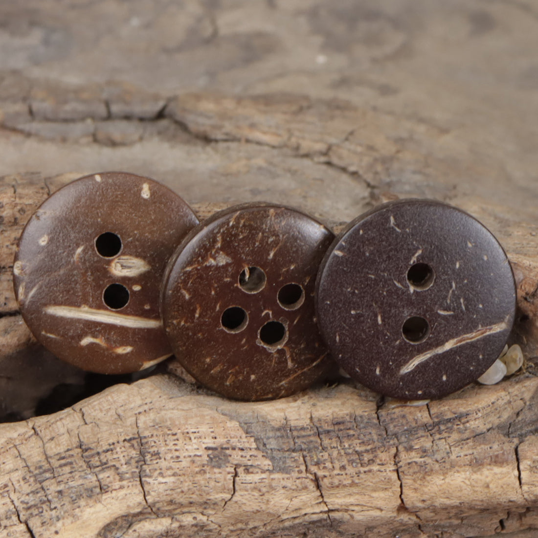 Round Brown Ethnic Style 2 Hole Natural Coconut Shell Buttons 60 Pack - Lots of Buttons