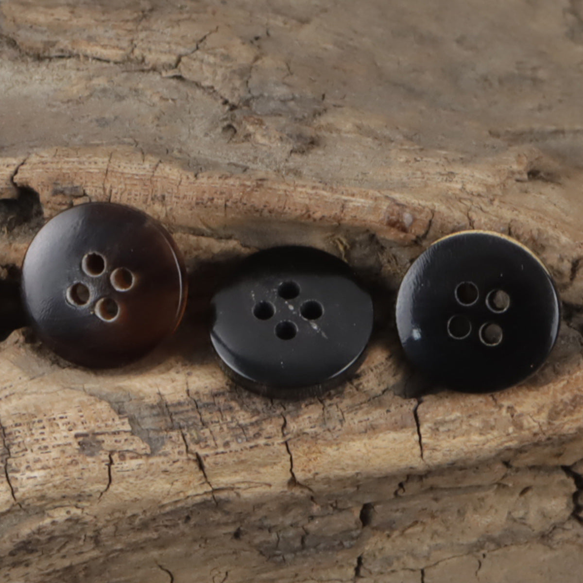 Vintage Charred Yellow Horn Buttons 4 Holes 10PCS - Lots of Buttons