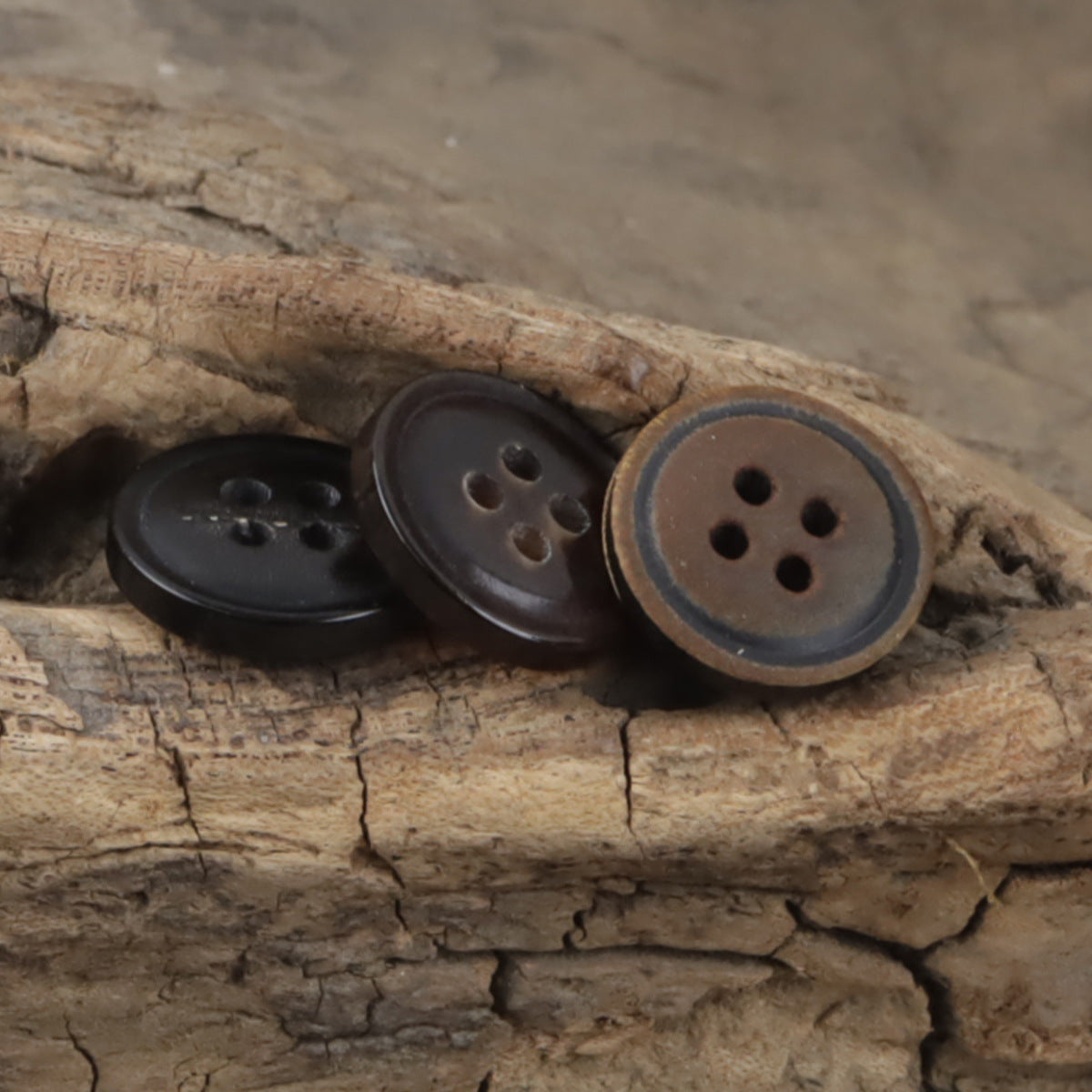 Vintage Charred Yellow Horn Buttons 4 Holes 10PCS - Lots of Buttons