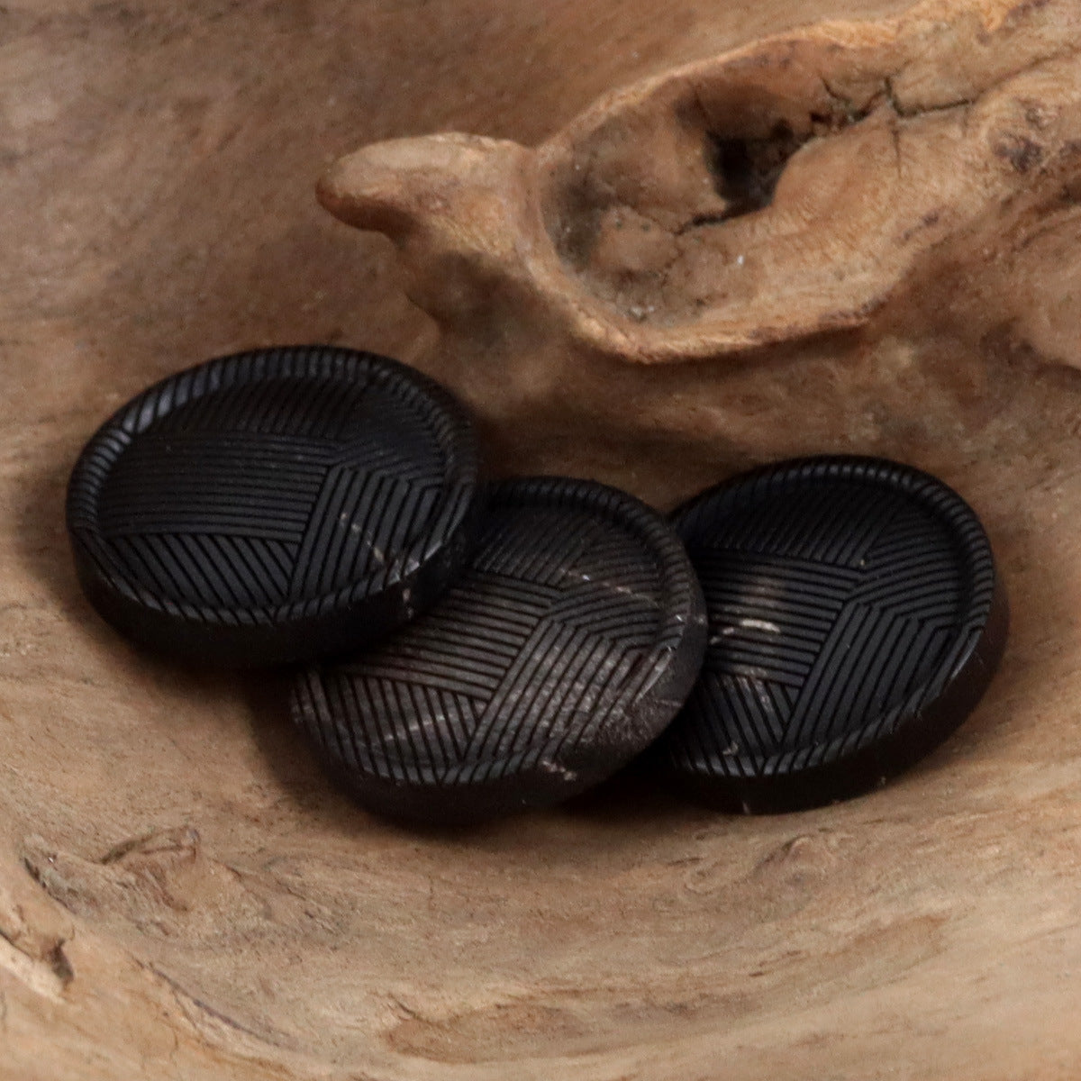 American Retro Twill Natural Real Horn Black Buttons 10pcs - Lots of Buttons