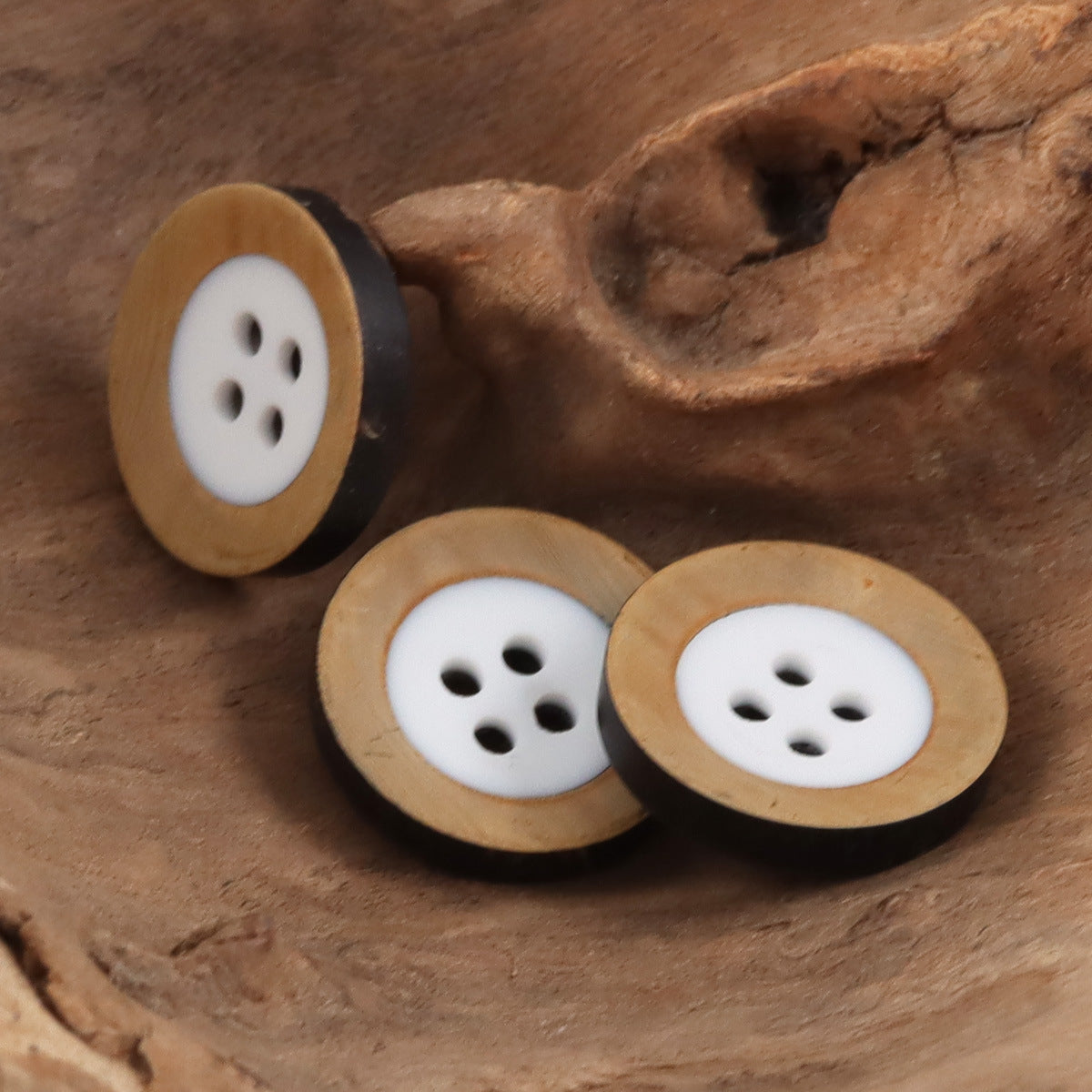 Retro Yellow Flamed Edge Cow Horn Buttons with White Holes,10pcs - Lots of Buttons