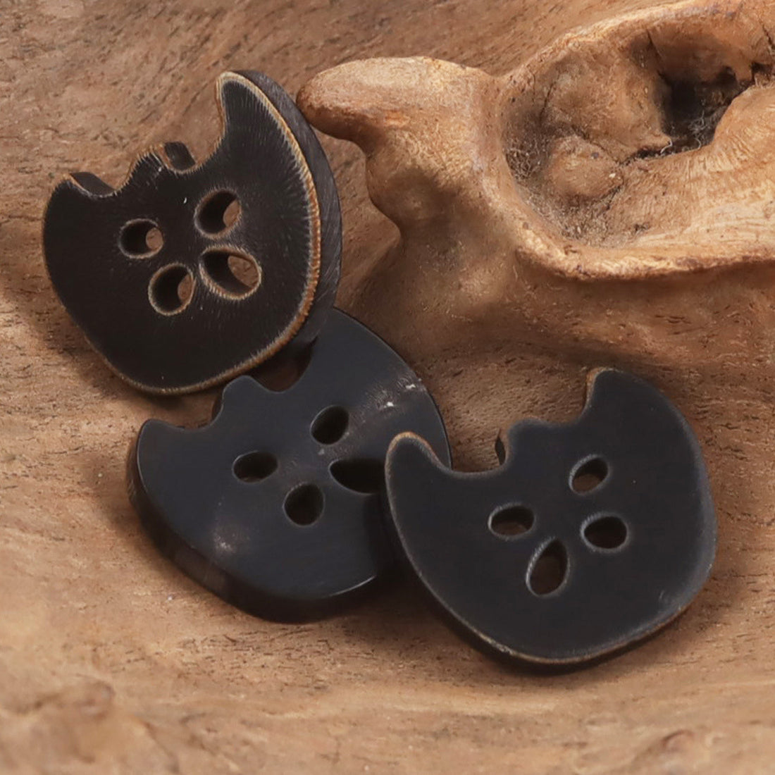 Retro Charm Apple Cow Horn Buttons 4 Hole,10pcs 