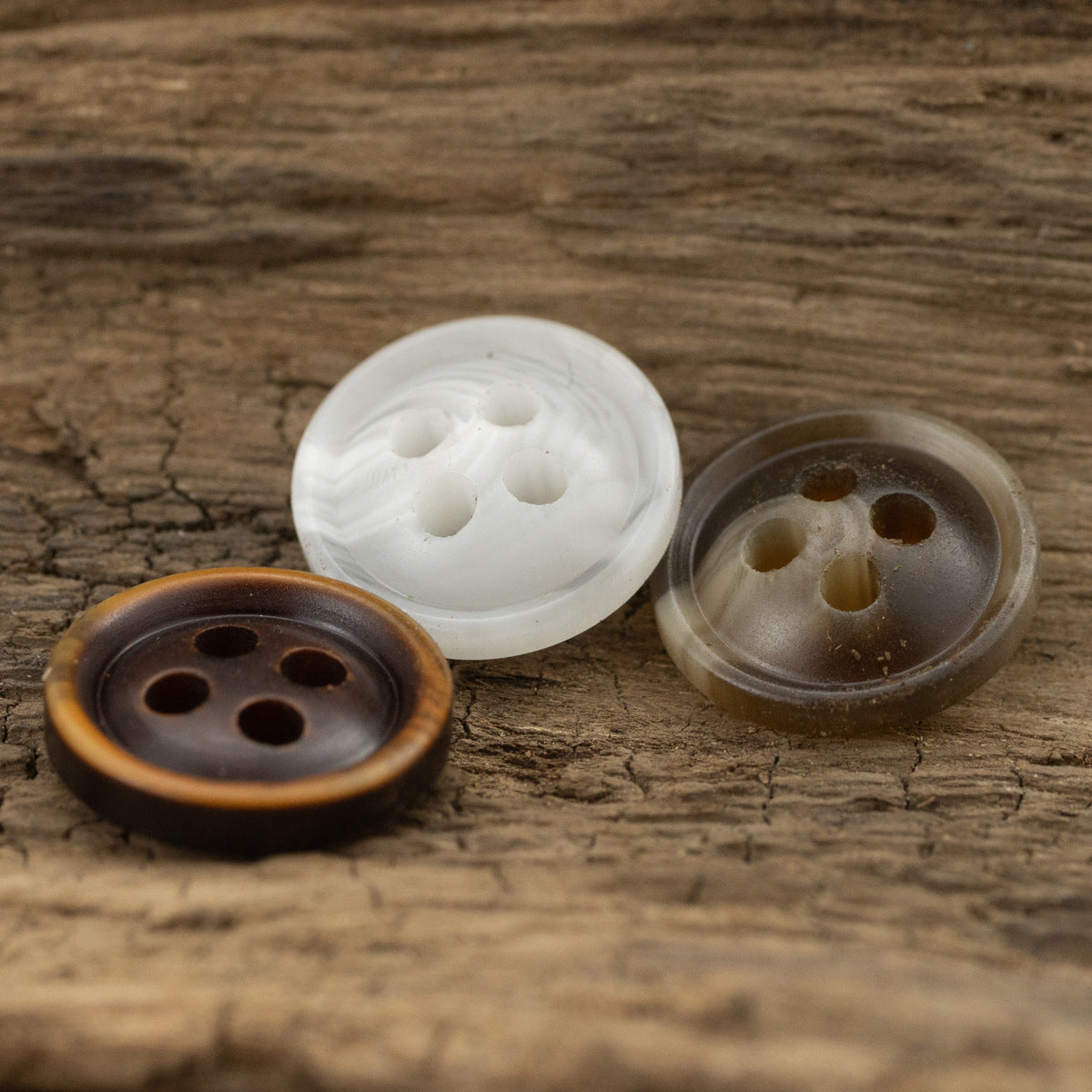 Thin-Edged White Khaki  Dark Brown Resin Buttons for Casual Shirts 90 Pack - Lots of Buttons