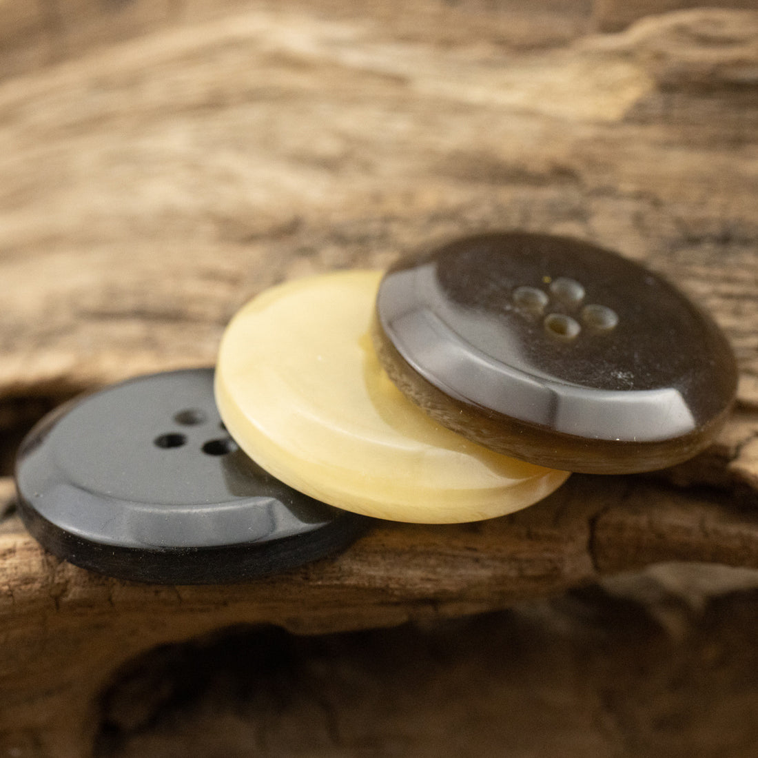 15-30mm Beveled Wood Grain Resin Buttons Yellow, Black and Khaki 60 Pack - Lots of Buttons