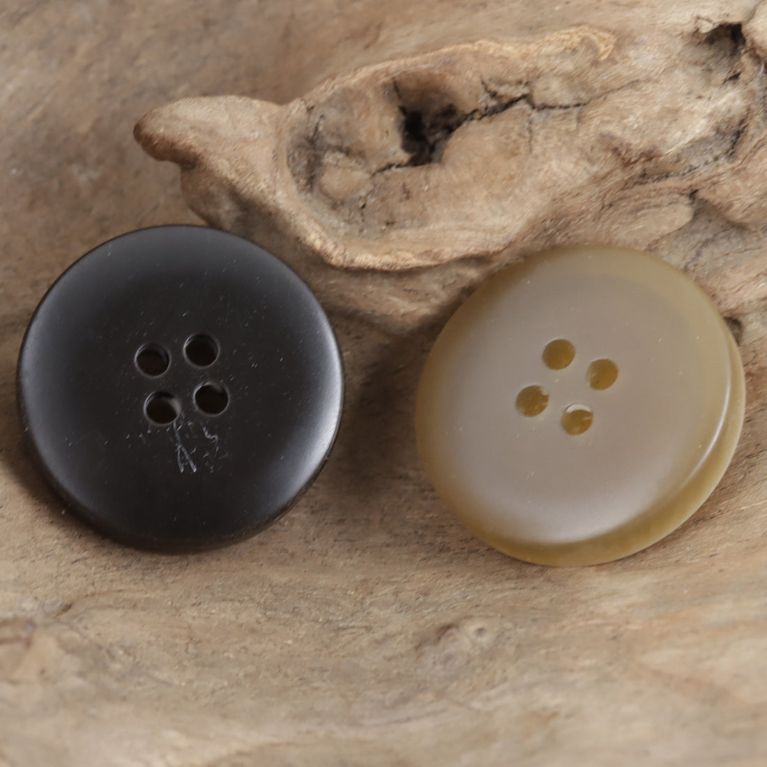 15mm-28mm Khaki Coffee Moonlight Pattern Resin Buttons 40pcs - Lots of Buttons