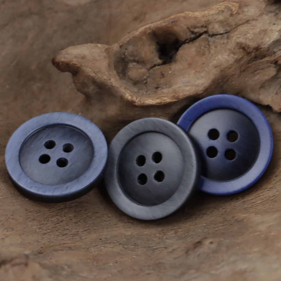 Gradient Gray-Blue Imitation Wood Grain Resin Buttons 20pcs - Lots of Buttons