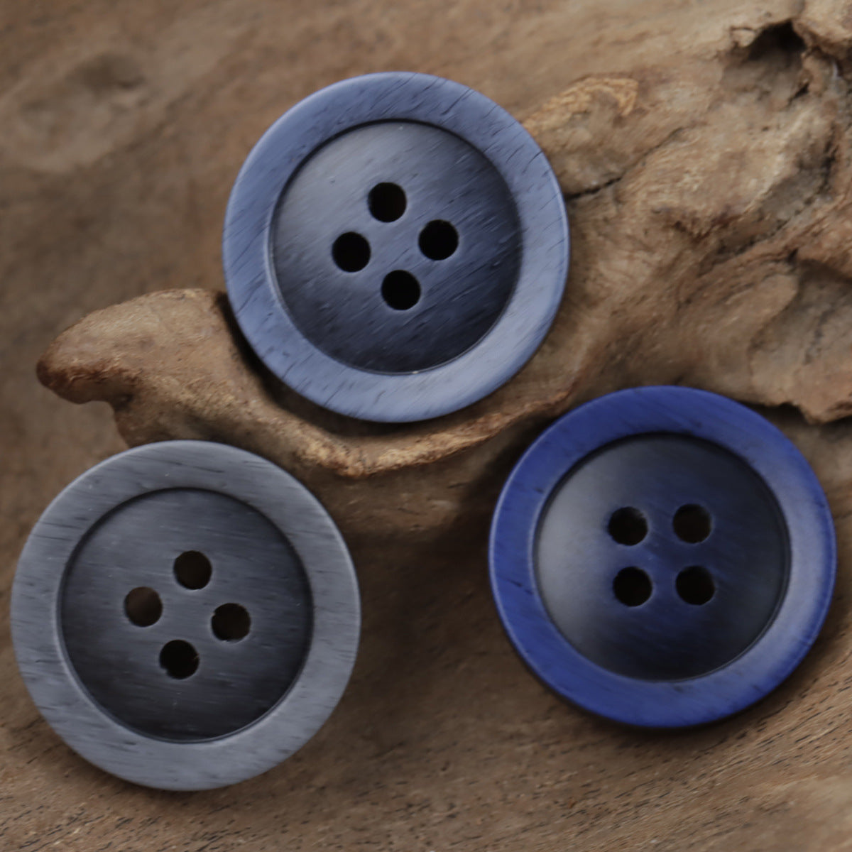 Gradient Gray-Blue Imitation Wood Grain Resin Buttons 20pcs - Lots of Buttons