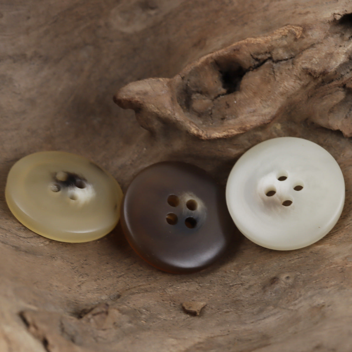 Resin Buttons for Light Khaki Cargo Pants and Casual Trousers 30pcs - Lots of Buttons