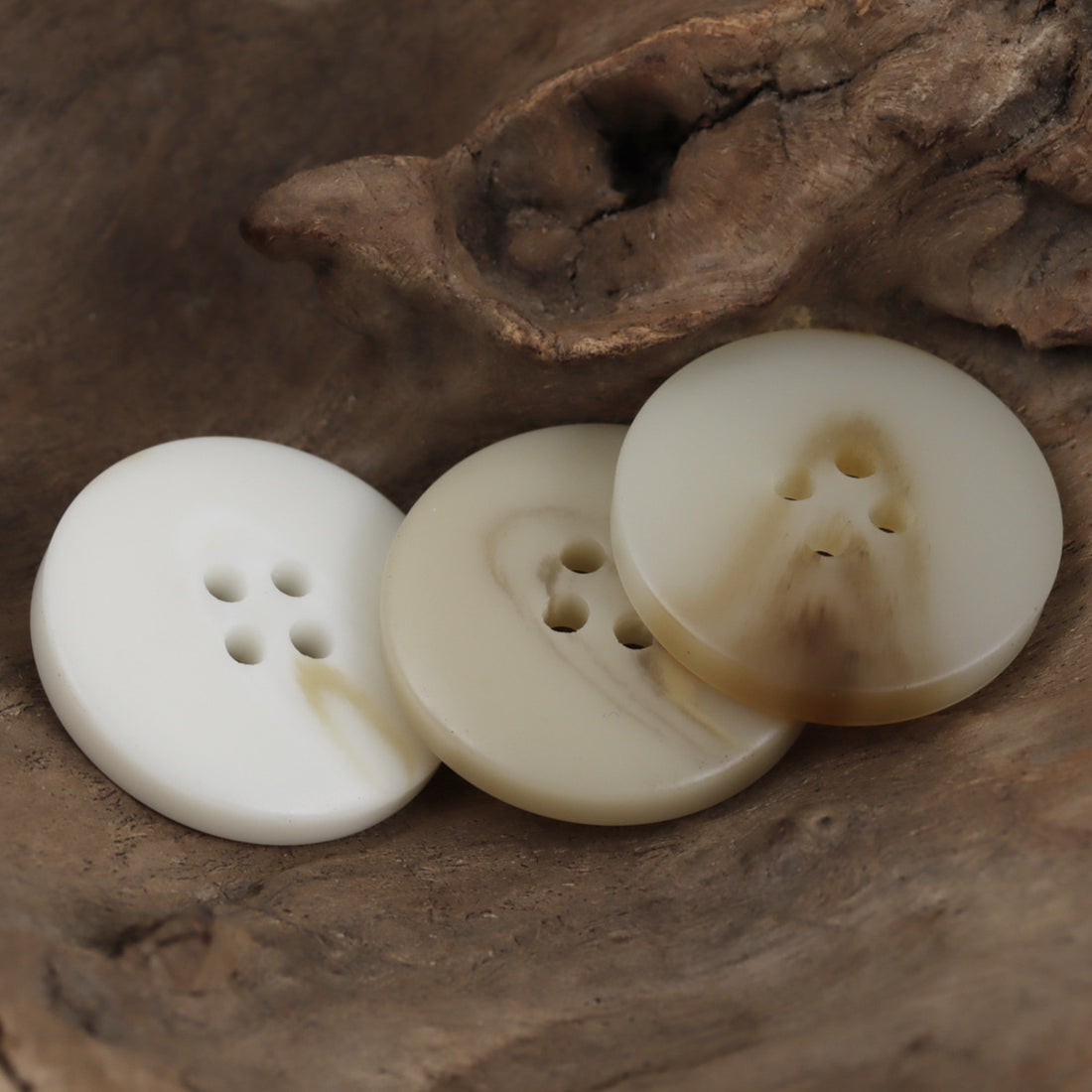 Beige Round Four-Hole Resin Buttons for Autumn Woolen Coats 30 Pack - Lots of Buttons