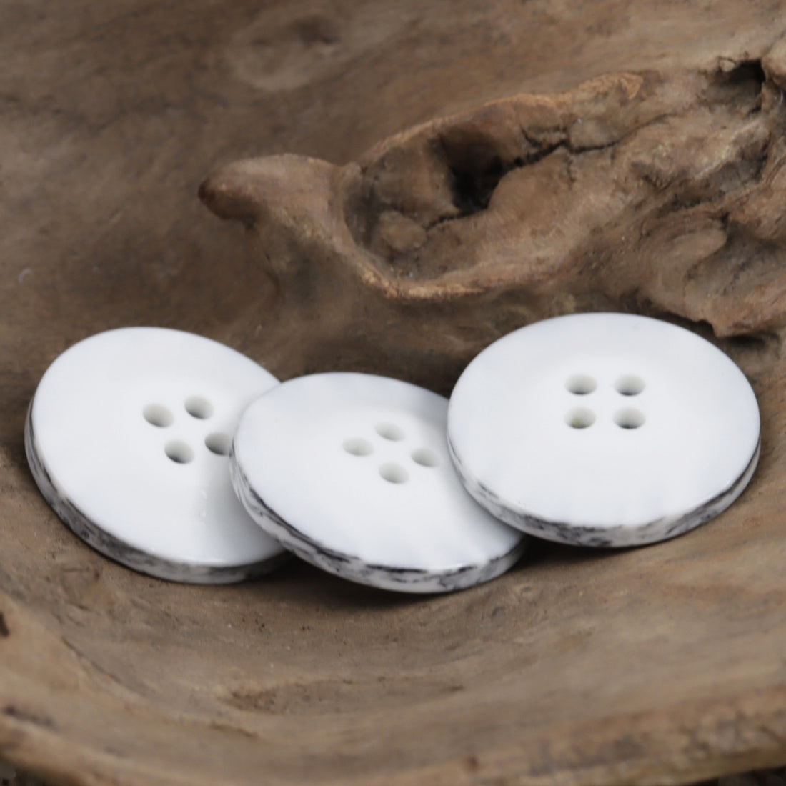 15mm - 30mm Splashed Ink Oriental Aesthetics Four-Hole Resin Buttons 20pcs - Lots of Buttons