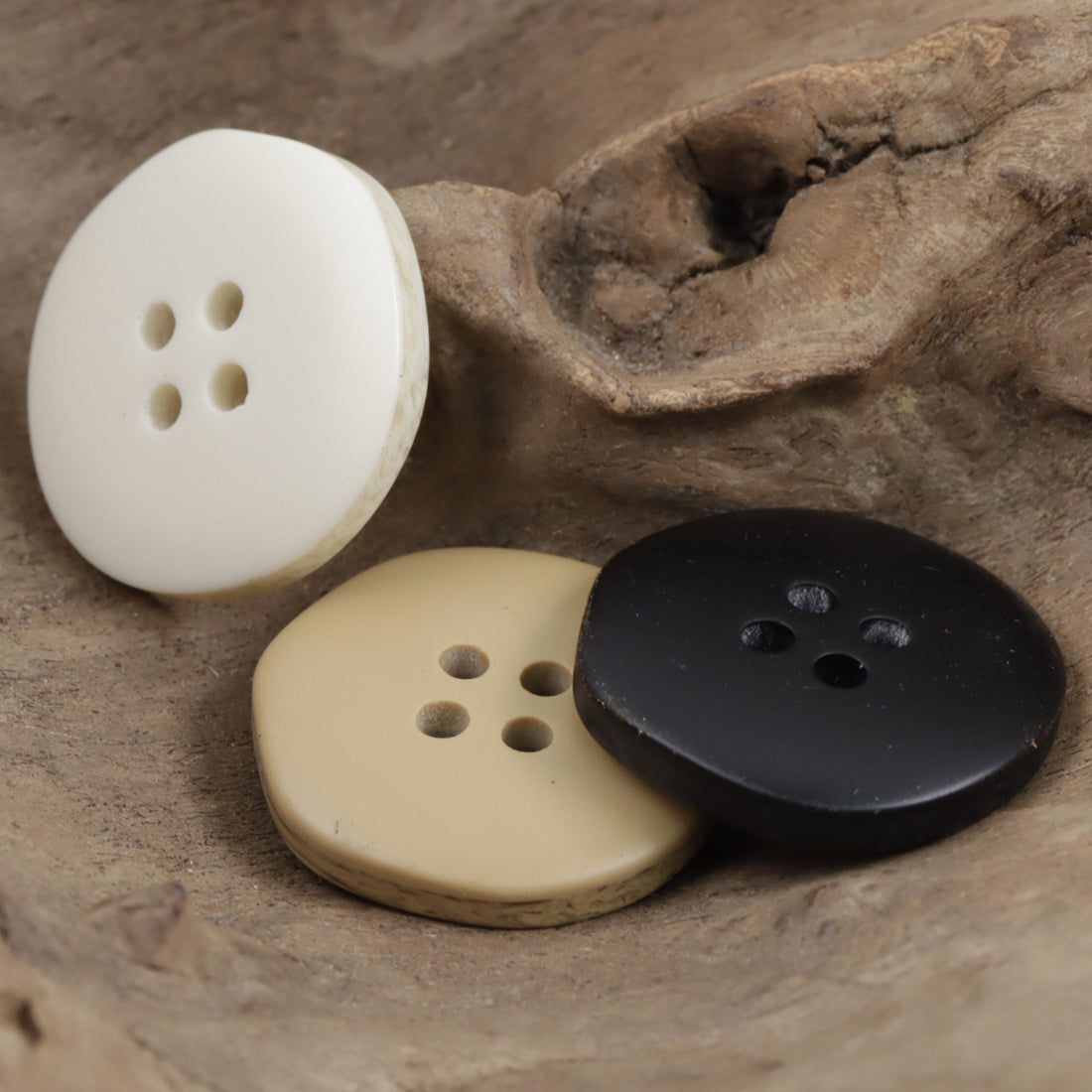 White, Black and Khaki Polygonal Wood Grain Resin Buttons 30 Pack - Lots of Buttons