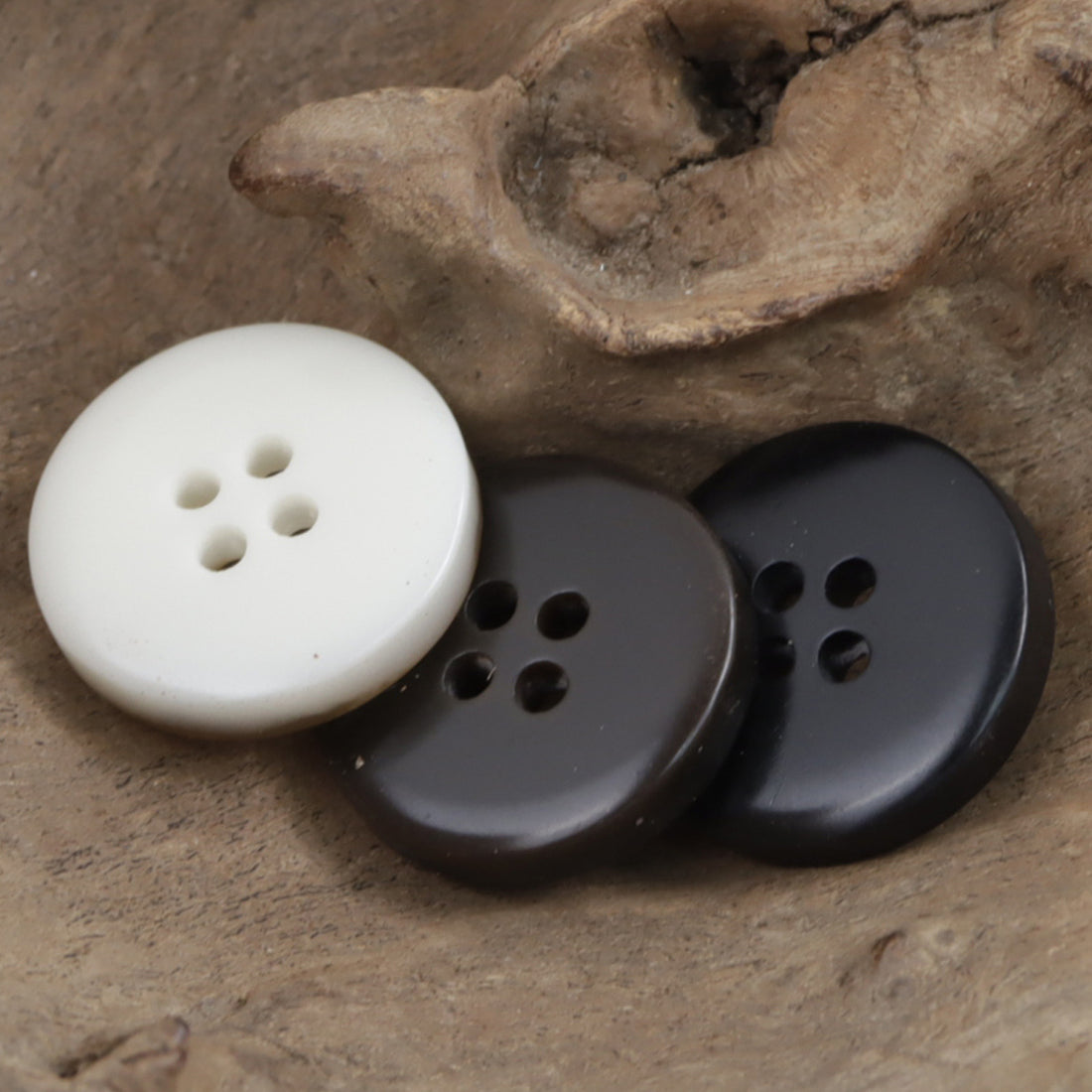 Round Four-Hole Shimmering Pattern Resin Buttons 30 Pack - Lots of Buttons