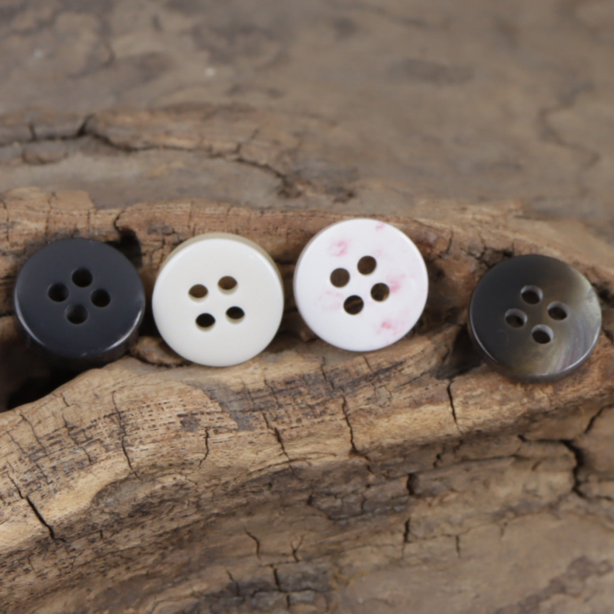 11.5mm Resin Buttons Wide Edge for Children's Knitwear Dresses 100 Pack 