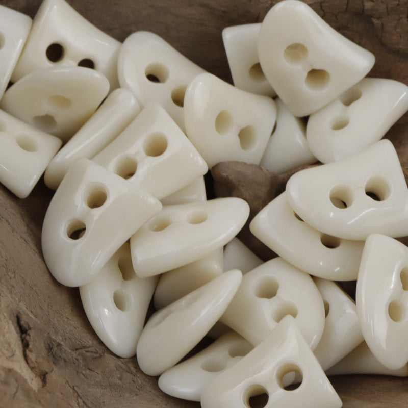 Irregular Triangle 2-Hole Resin Toggle Buttons for Bag,Shoe 30pcs - Lots of Buttons