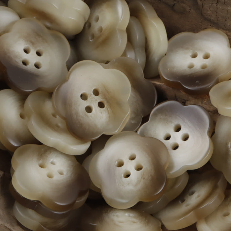 Cute Flower Amber Resin Buttons 20pcs - Lots of Buttons