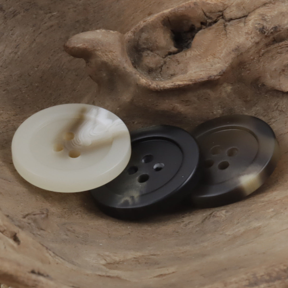 Round Four-Hole Imitation Horn Grain Resin Buttons,20pcs - Lots of Buttons