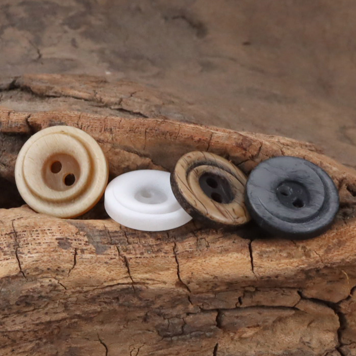 11.5mm Gradient Crescent 2-Hole Resin Buttons 50pcs - Lots of Buttons