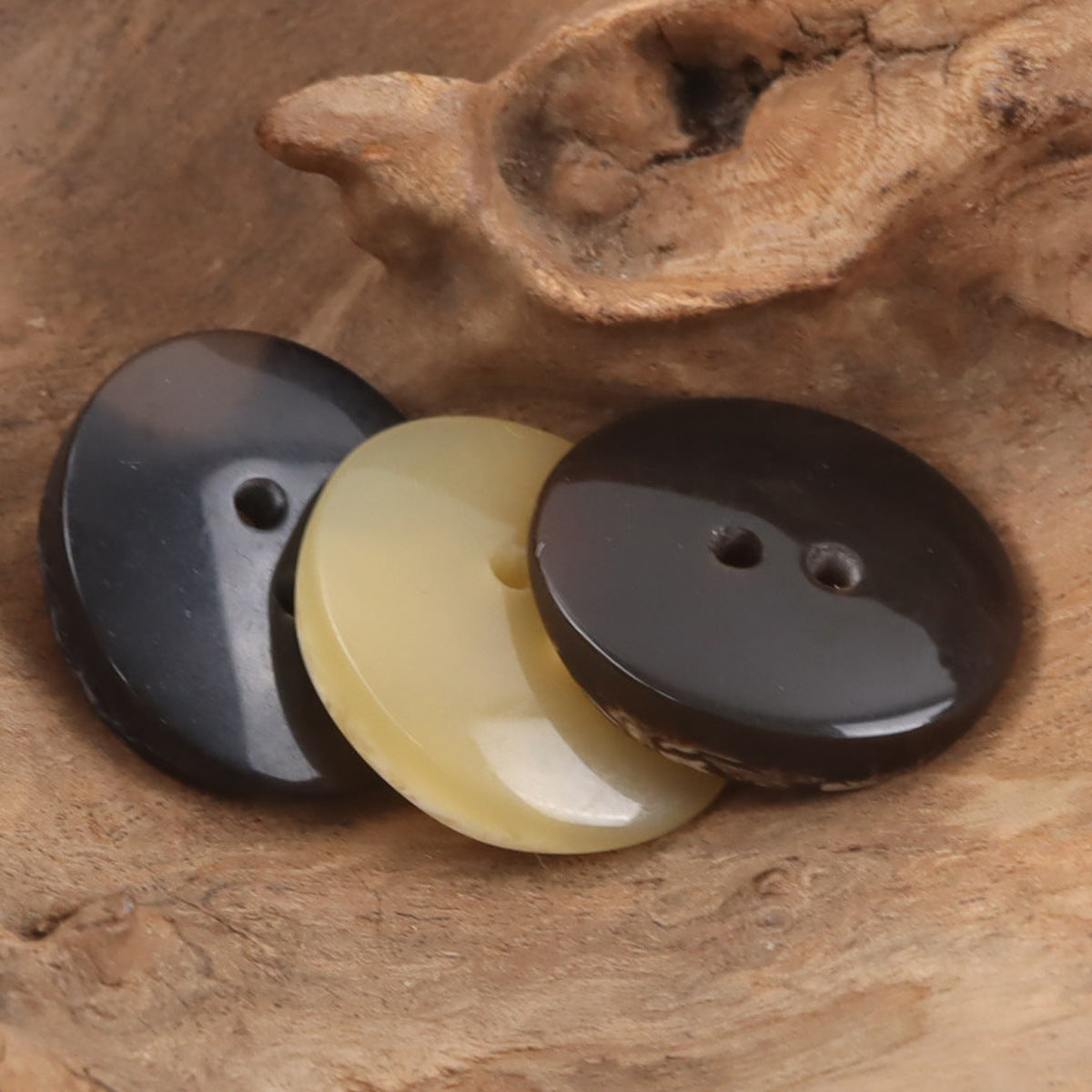 Curved Oval Imitated Wood Grain Resin Buttons 30pcs - Lots of Buttons