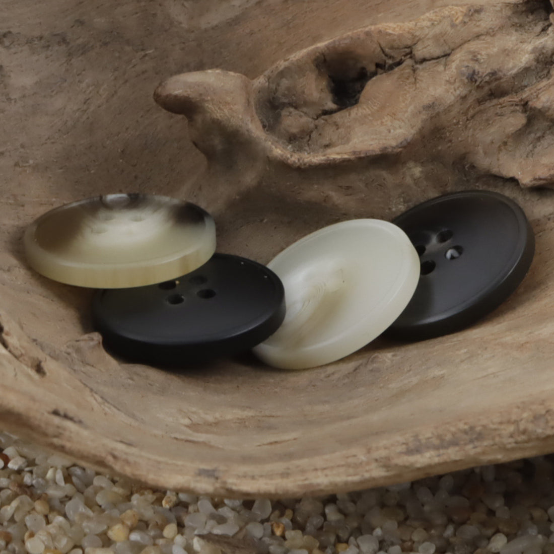 Coffee-Colored Resin Buttons for Windbreakers Coats 20pcs - Lots of Buttons