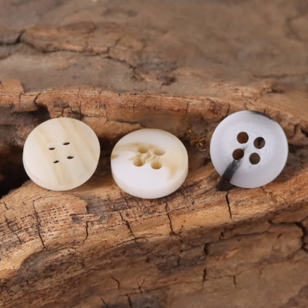11.5MM Round 4 - Hole Black and White Resin Buttons,50pcs - Lots of Buttons