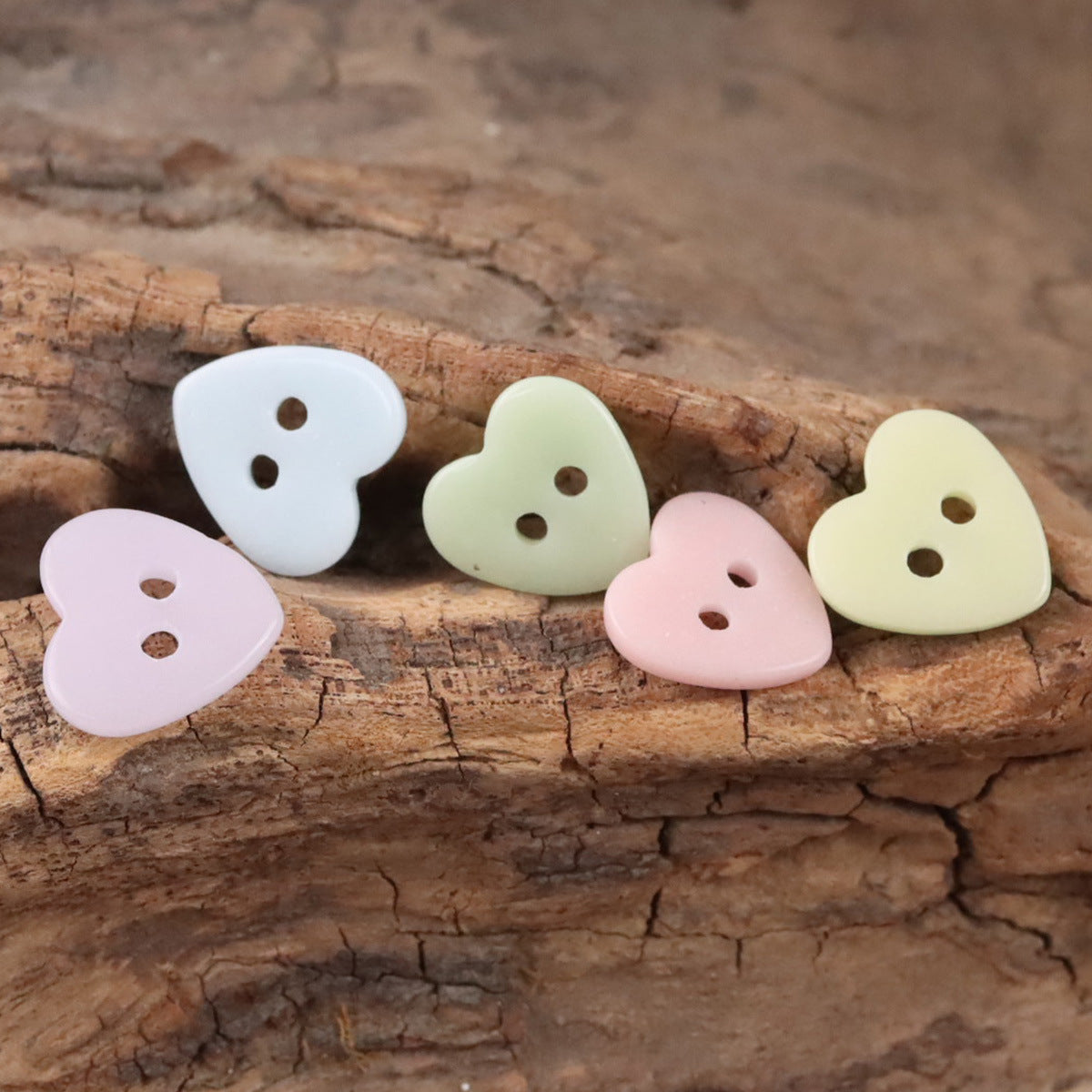 Children DIY Craft Cute Ceramic Heart Shaped Buttons 45 Pack - Lots of Buttons