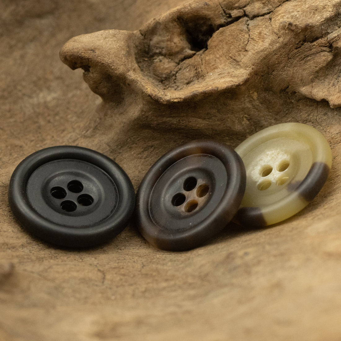 Round 4-Hole Retro Amber Urea Buttons for Suit Cuffs Knitwear 10PCS - Lots of Buttons