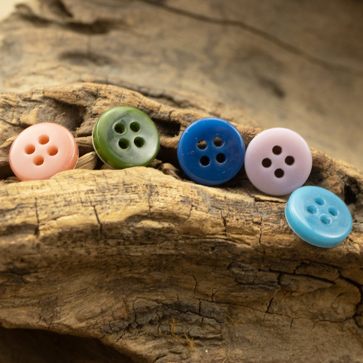 Retro Floral Shirt Urea Resin Buttons 150 Pack - Lots of Buttons