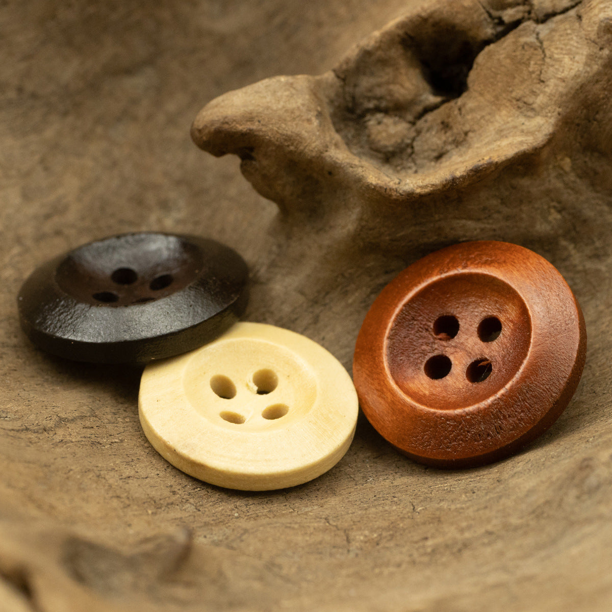 Premium Pear Wood Buttons with Red Lacquer Finish 100pcs - Lots of Buttons