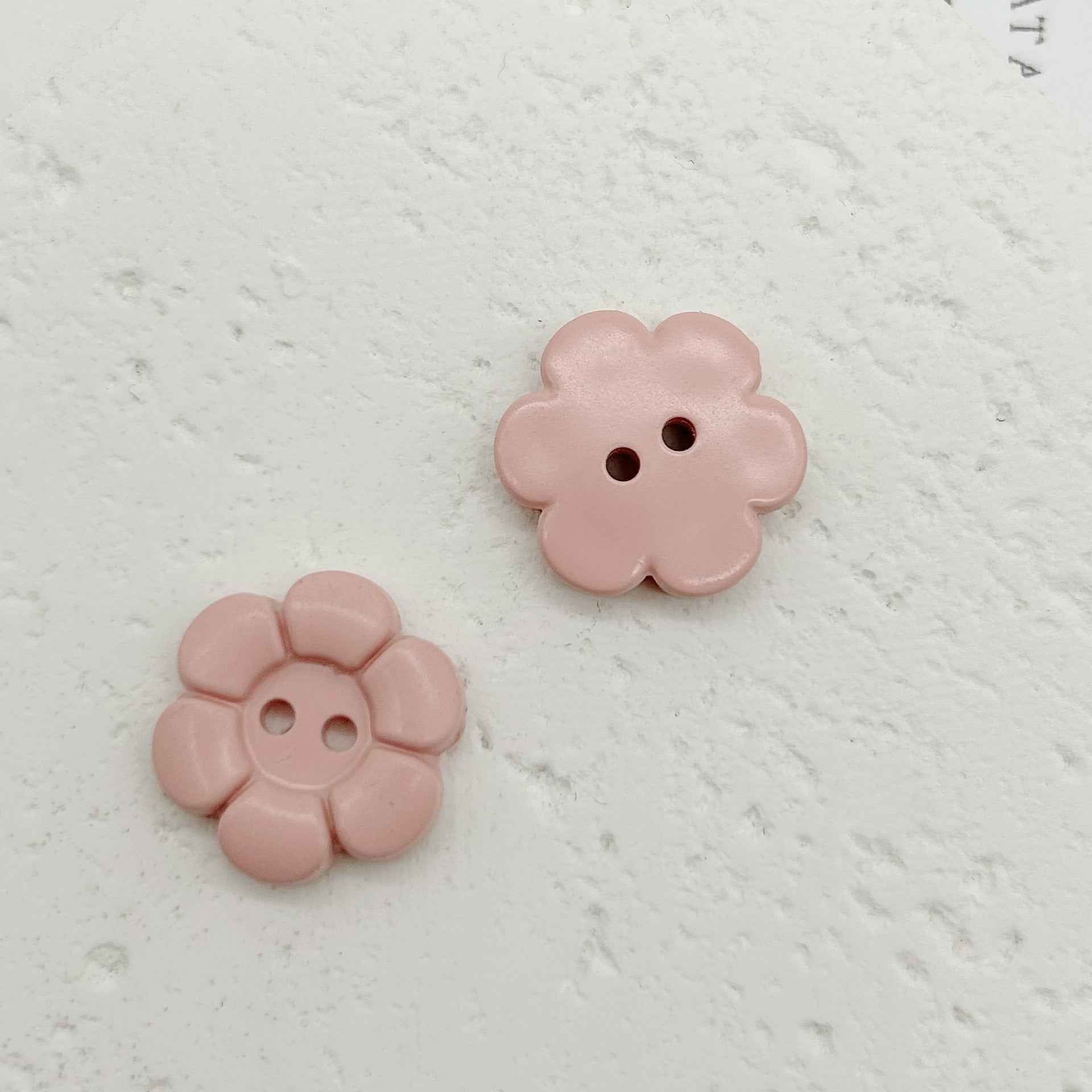 11.5mm Colorful Plastic Flower-Shaped Two-Hole Buttons for Children's Clothing 100PCS - Lots of Buttons