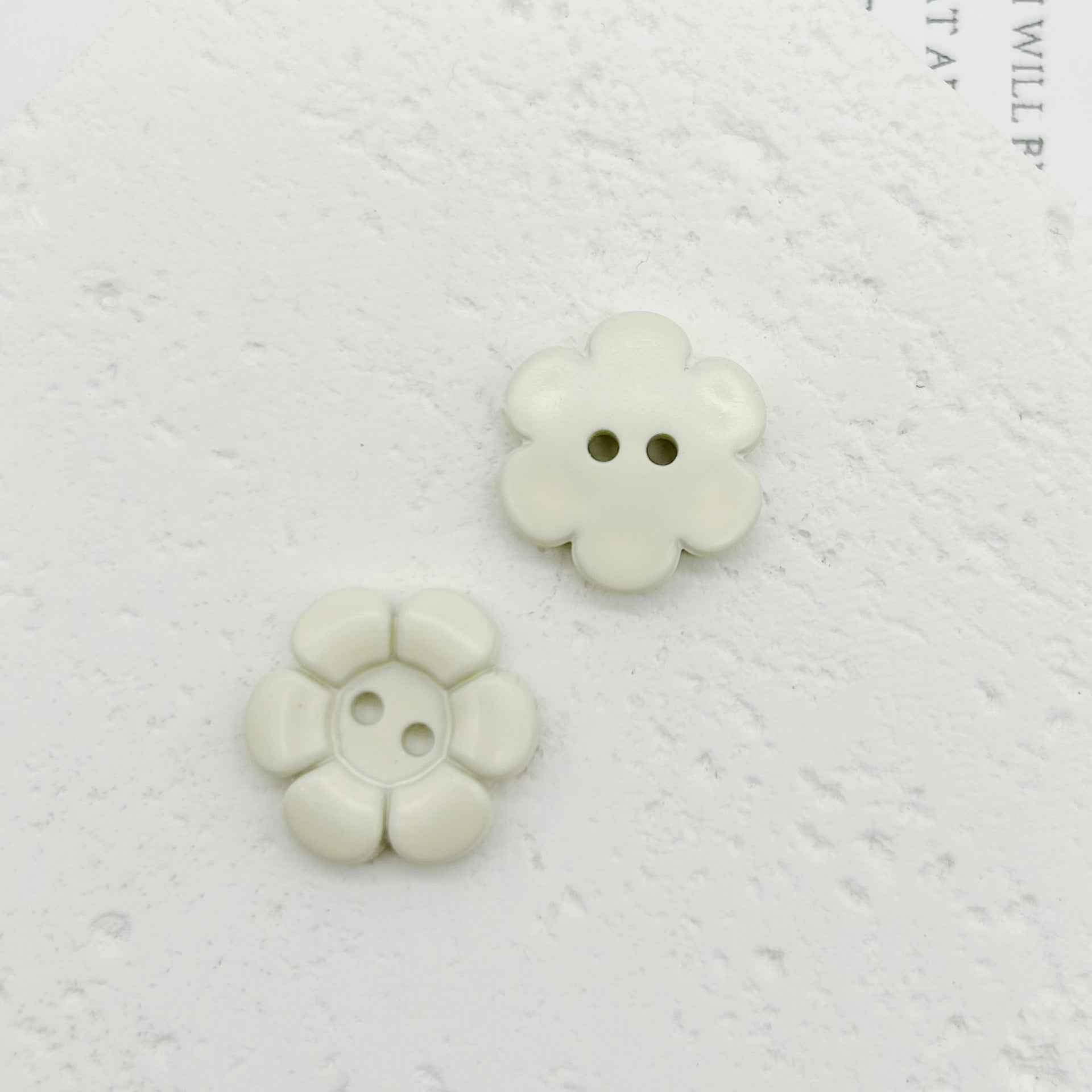 11.5mm Colorful Plastic Flower-Shaped Two-Hole Buttons for Children's Clothing 100PCS - Lots of Buttons