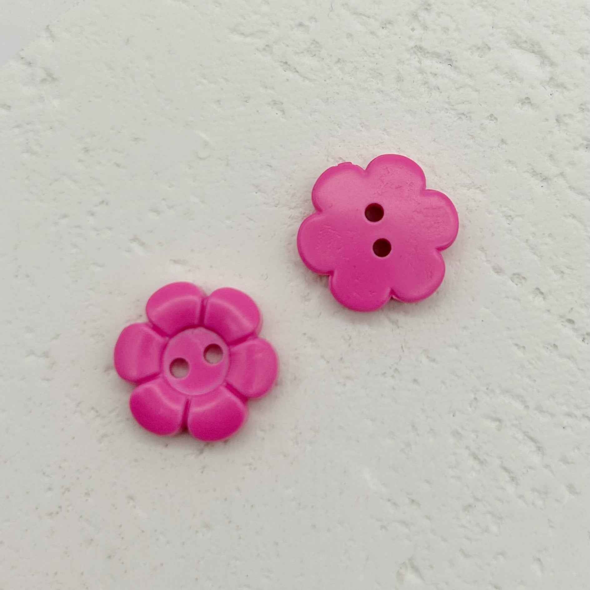 11.5mm Colorful Plastic Flower-Shaped Two-Hole Buttons for Children's Clothing 100PCS - Lots of Buttons