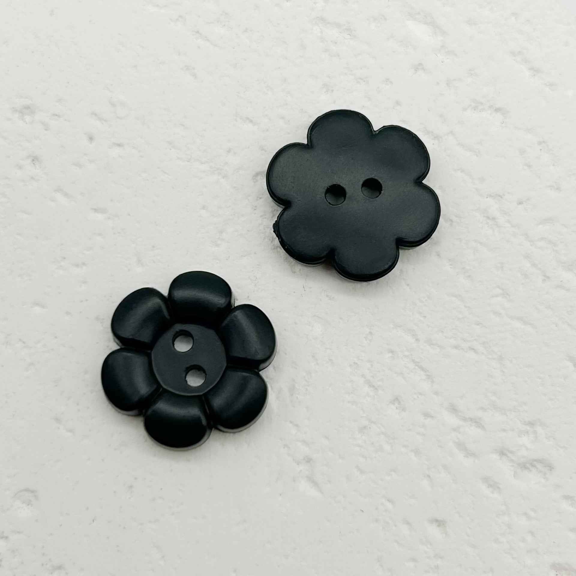 11.5mm Colorful Plastic Flower-Shaped Two-Hole Buttons for Children's Clothing 100PCS - Lots of Buttons