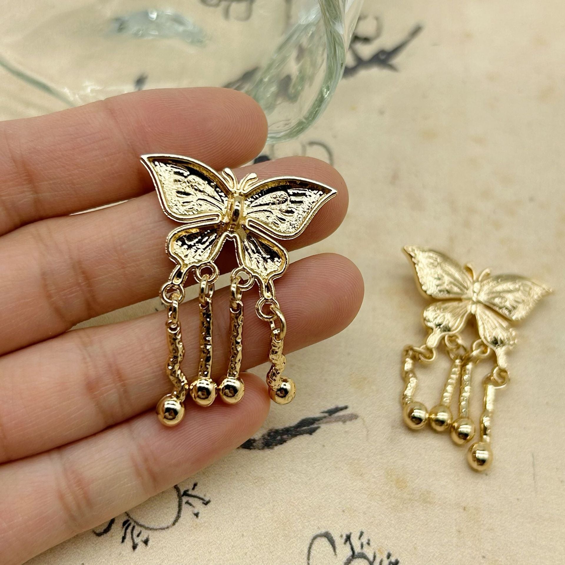 30mm Chinese Style Golden Butterfly Tassel Metal Shank Buttons 12pcs