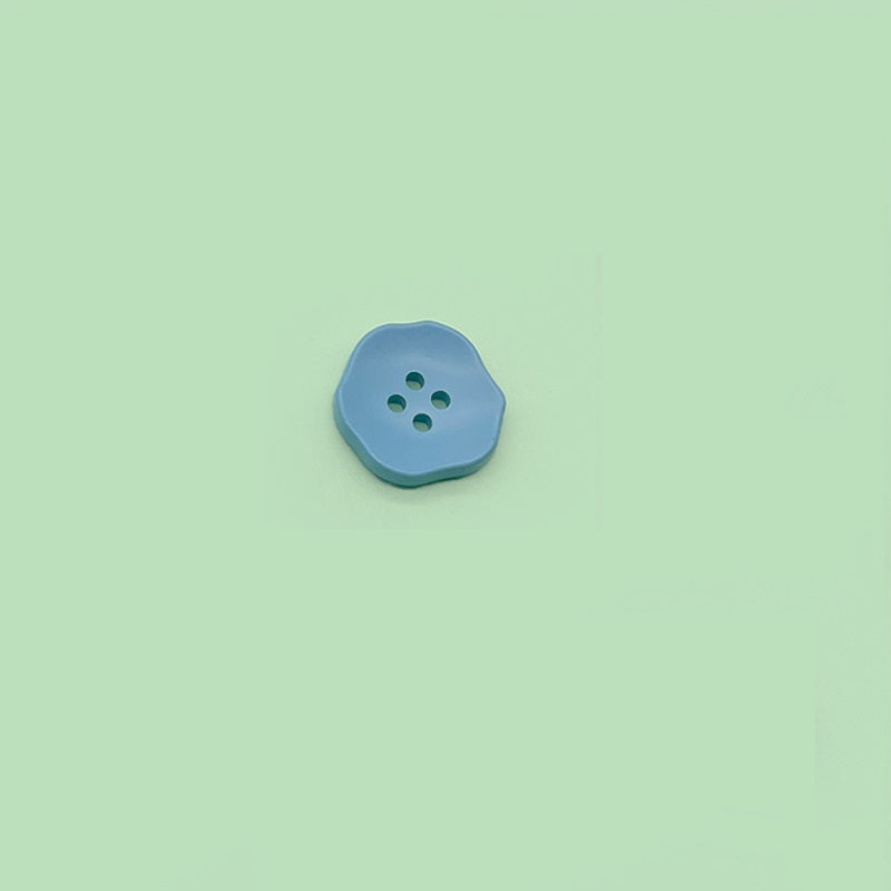 18mm Candy Cloud Flower-Shaped 4 Hole Plastic Buttons for Children's Clothing 70 Pack - Lots of Buttons