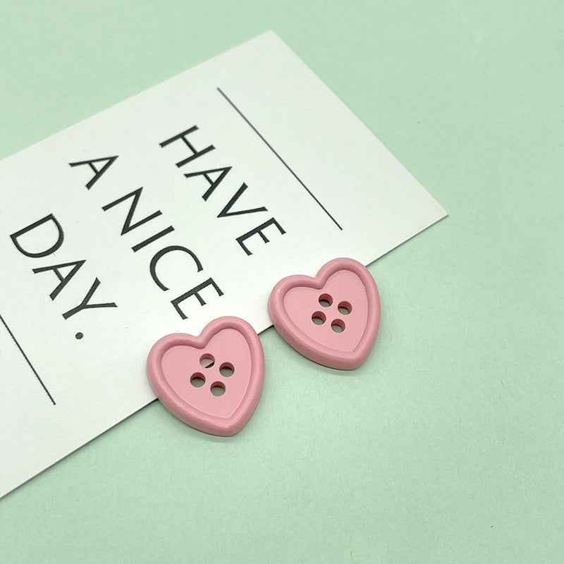 18mm Four Hole Heart-Shaped Plastic Fashion Buttons for Children's Coat 70 Pack - Lots of Buttons