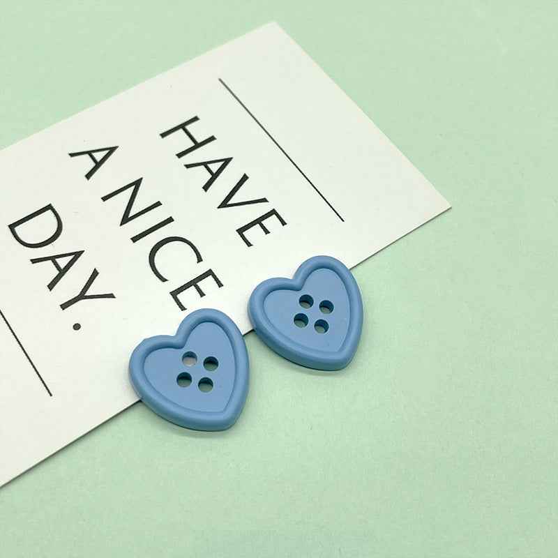 18mm Four Hole Heart-Shaped Plastic Fashion Buttons for Children's Coat 70 Pack - Lots of Buttons