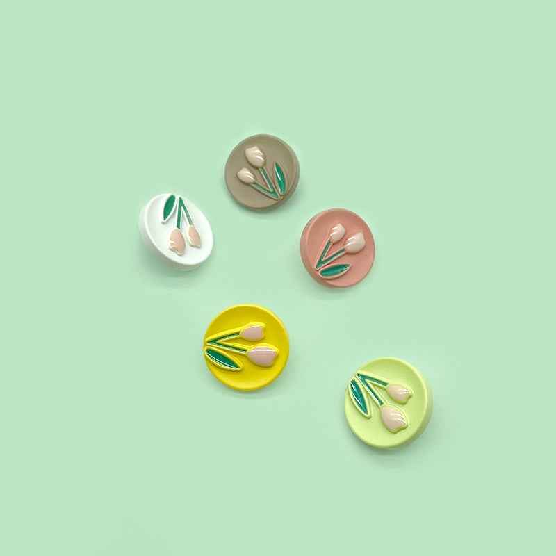 18/21.5/25mm Round Tulip Plastic Buttons for Children's Coats 50 Pack(5 Colors) - Lots of Buttons