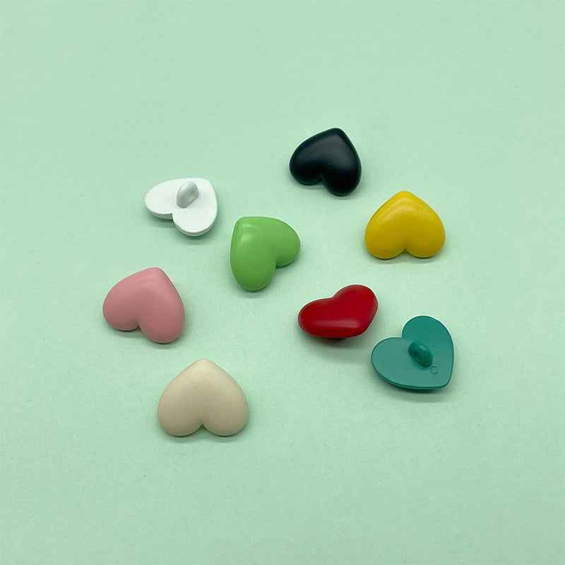 18/21.5mm Colorful Heart-Shaped Plastic Shank Buttons for Children's Garments 48 Pack - Lots of Buttons