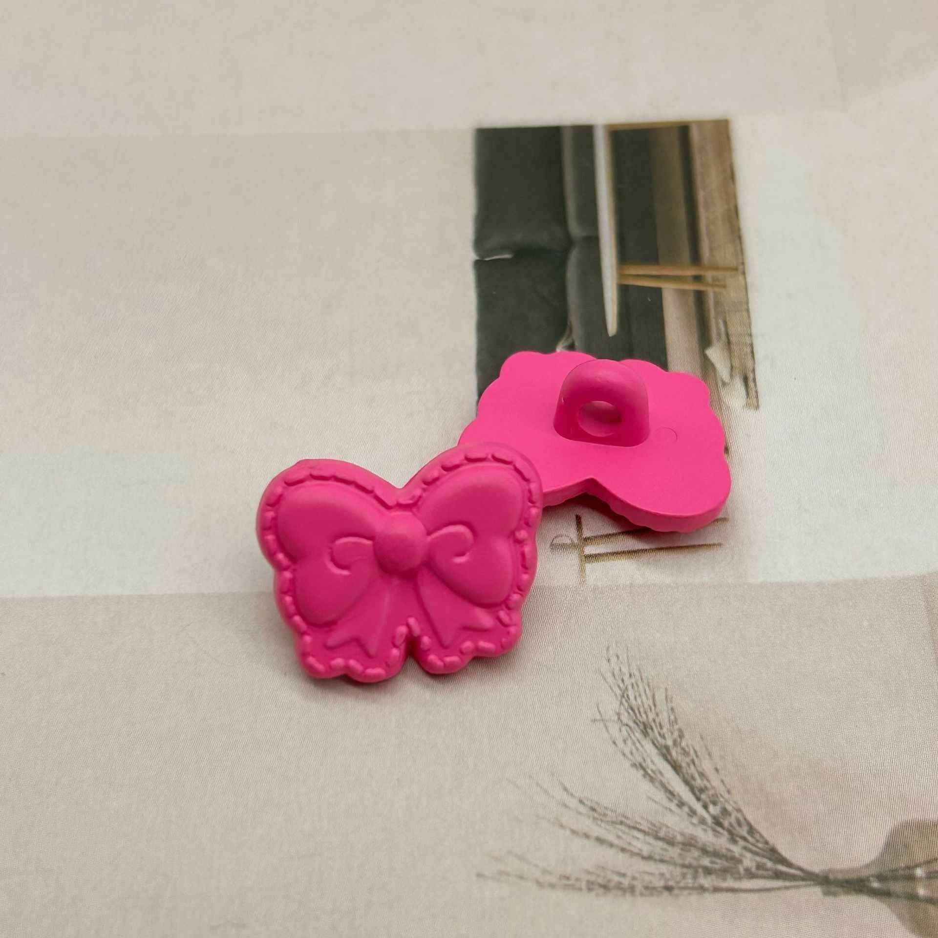 18mm Colorful Butterfly-Shaped Children's Cartoon Shank Buttons 60 Pack - Lots of Buttons